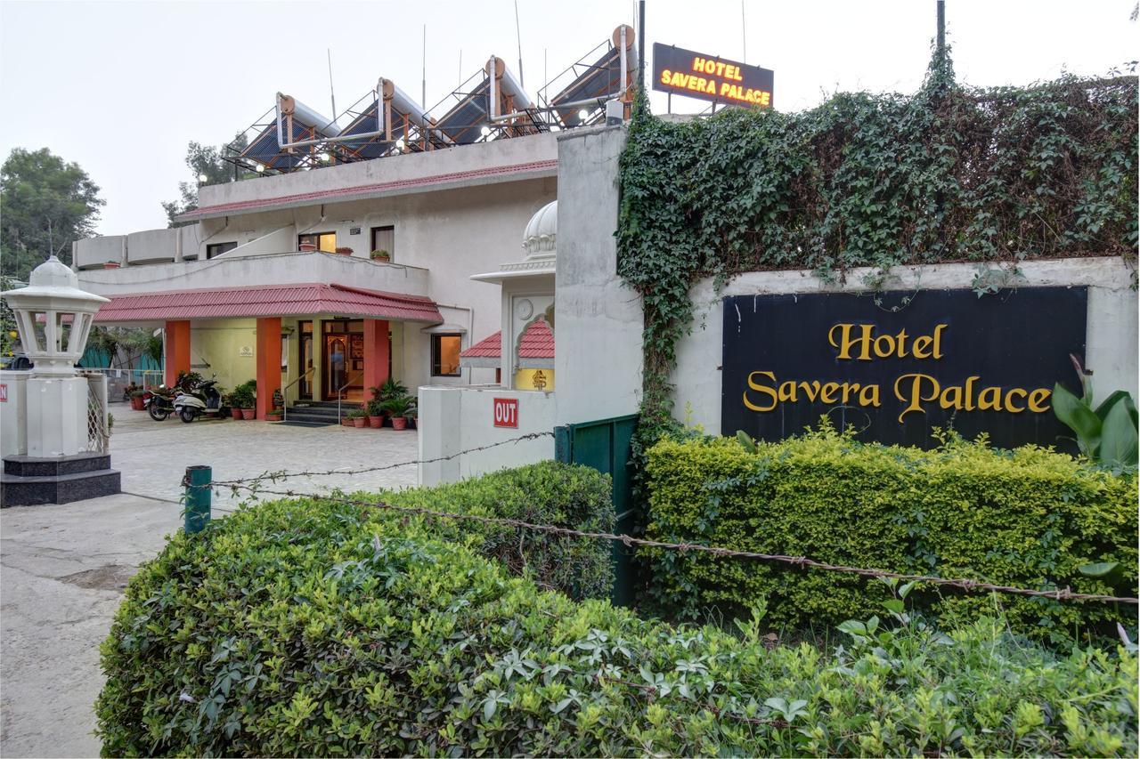 Hotel Savera Palace Ābu Eksteriør billede